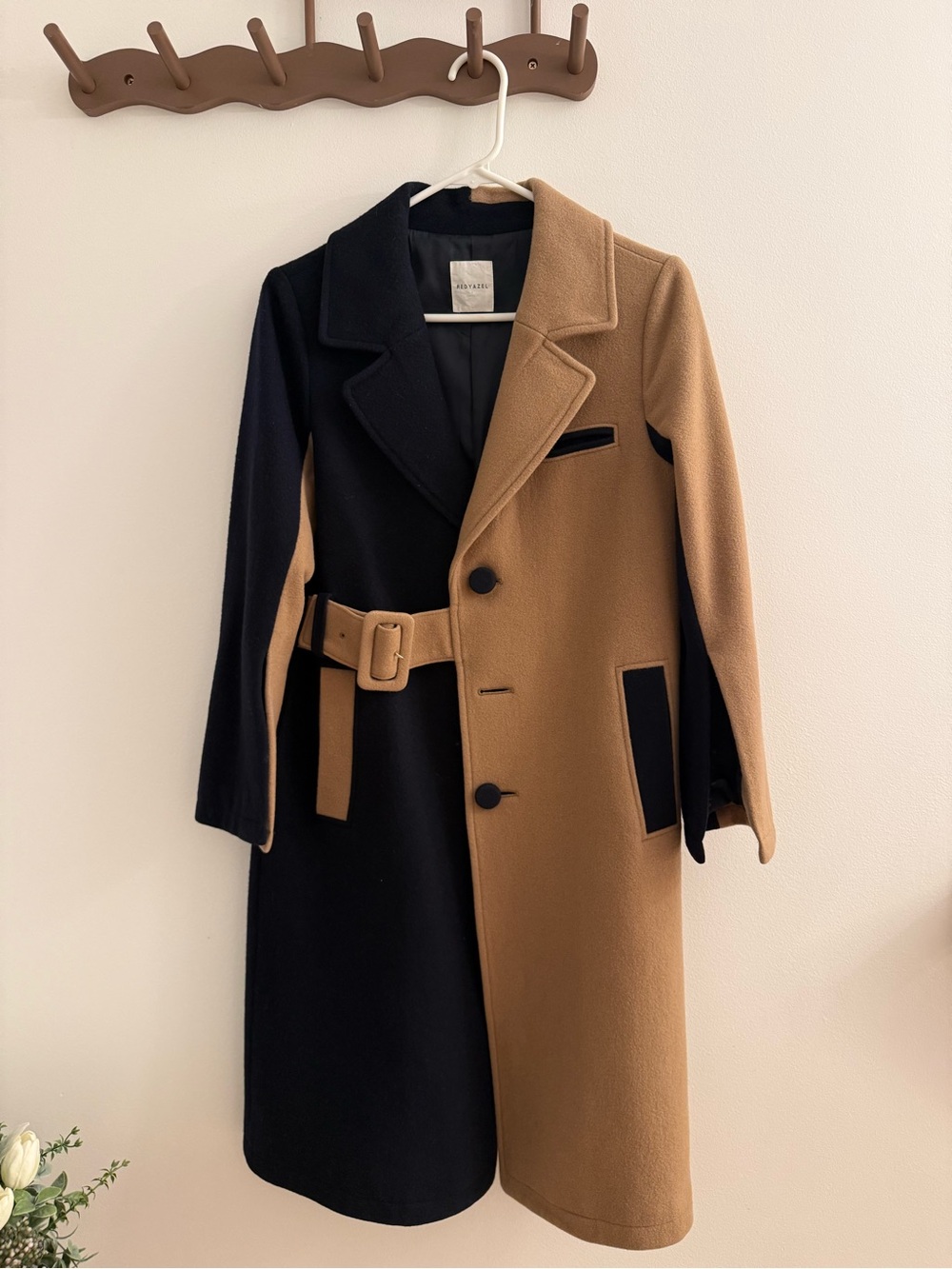 Japan Redyazel Womens Two-Tone Black and Camel Belted Wool Coat